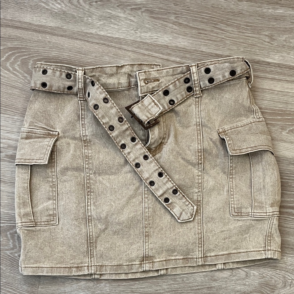 Sincerely Jules Beige Mini Skirt with Grommet Belt